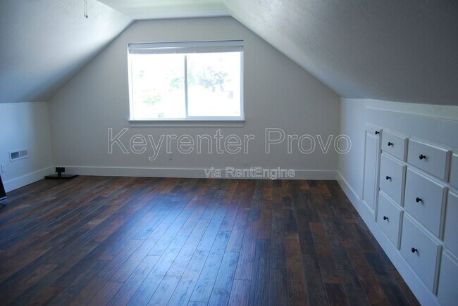 Photo - 713 W 500 S Unit B