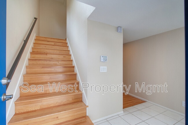 Photo - 846 S Cedros Ave