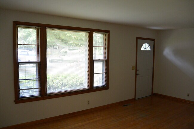 Photo - 1936 Valley Park Dr