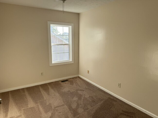 Photo - 106 S Forest Dr