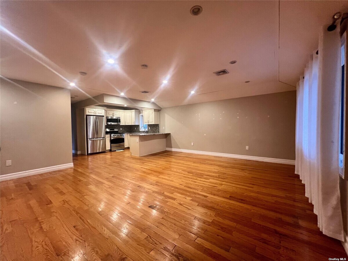 7211 160th St Apartment Queens, NY