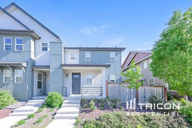 Photo - 7996 E 53rd Dr Townhome