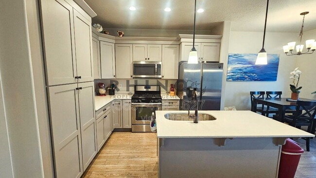 Building Photo - 213 Whitewater Dr