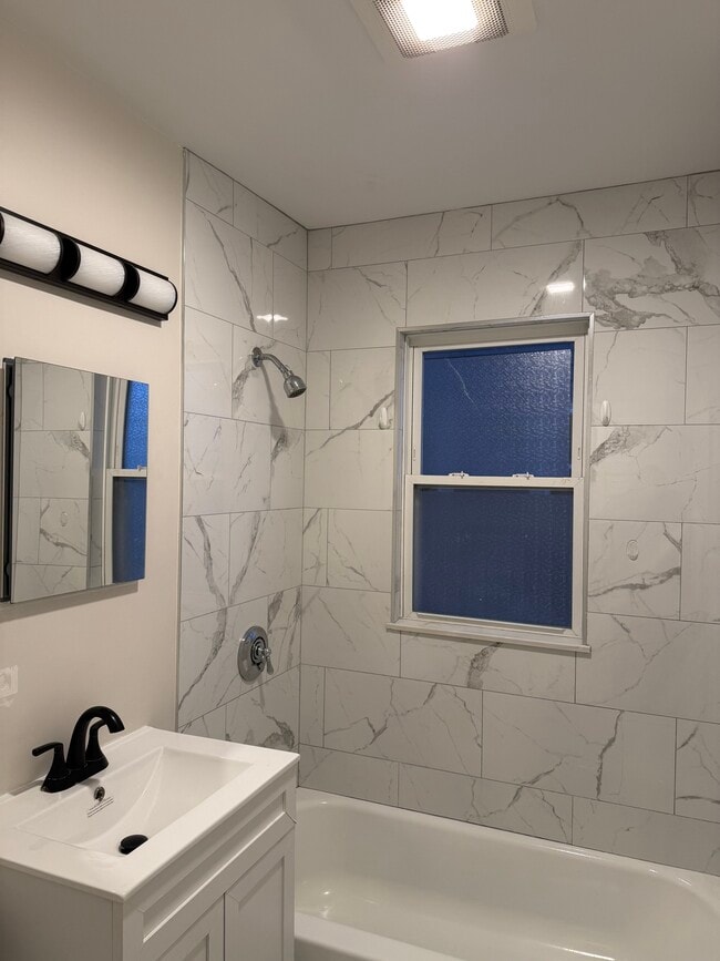 Photo - 4110 Washington St Unit 1