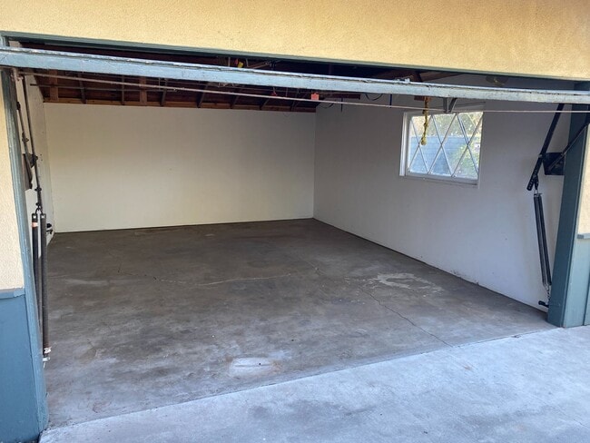 Photo - Charming Renovated 3-Bedroom Home in Tarza...