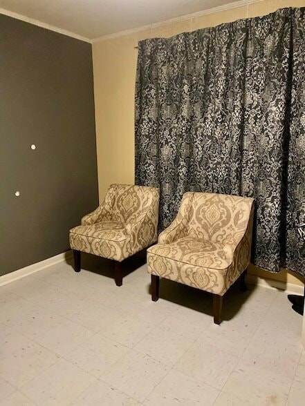 Photo - 306 Woodlawn Dr