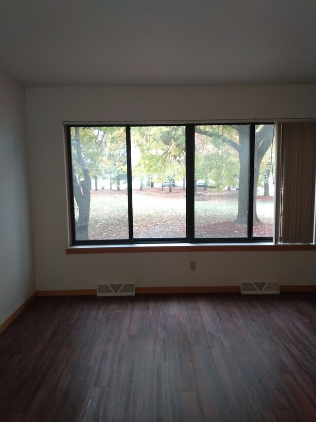 Photo - 2626 S Stoughton Rd Unit 2626