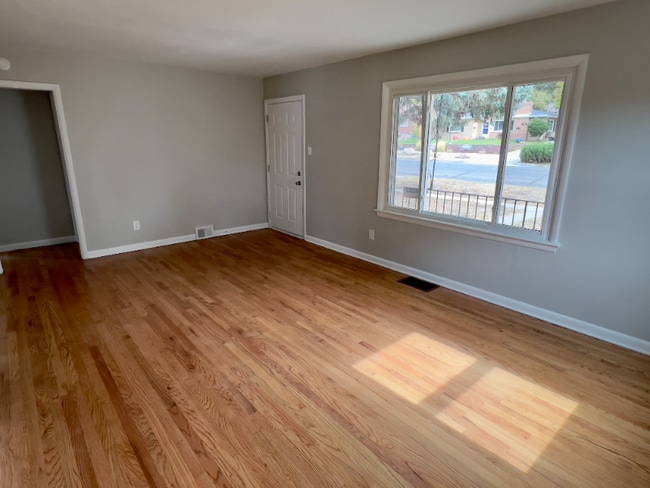 Photo - 1124 N Meade Ave