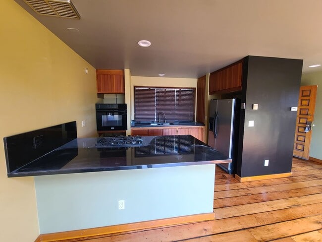 Photo - West Richmond/Castro Unit 456