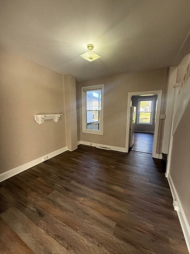 Photo - 137/139 S. Locust Street Unidad 139