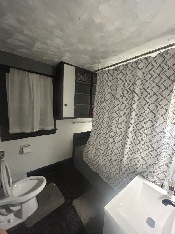 Building Photo - 531 Seymour St