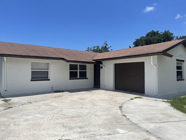 Photo - 1502 Fox Run Dr