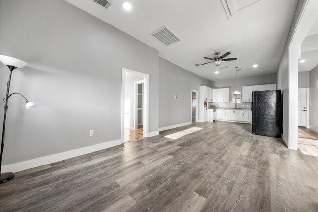 Photo - 394 Rd 5102