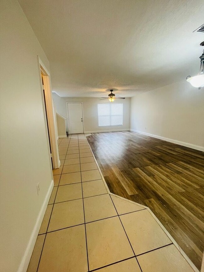 Photo - HIDDEN CREEK CONDO-1602 Bending Brook Way ...