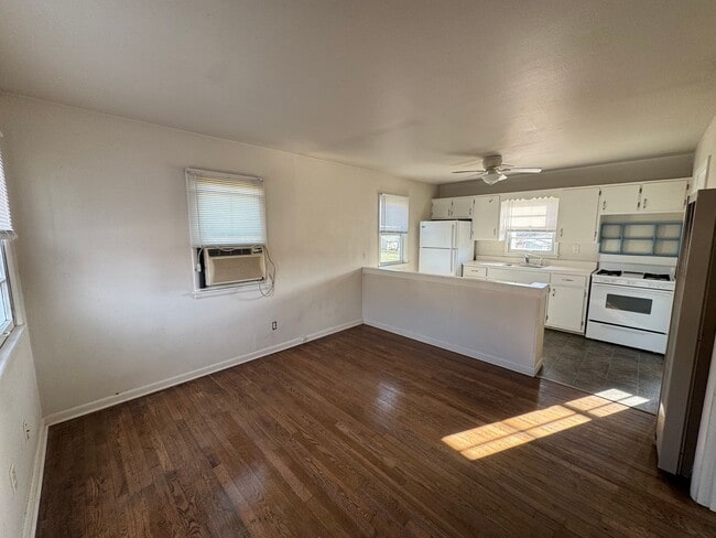 Photo - 503 W McPherson St