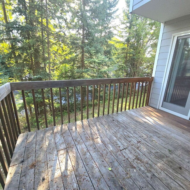 Building Photo - 2 Bedroom 2.5 bathroom near Golf Course Unit A Rental