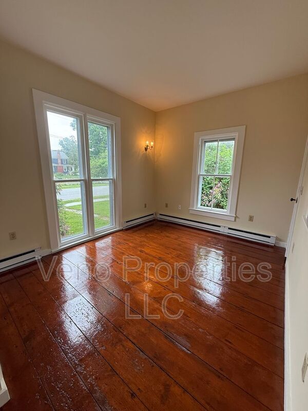 Photo - 1 Pleasant St
