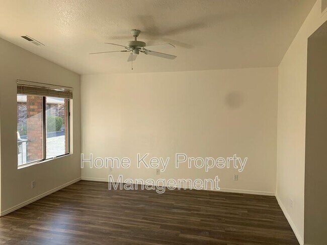 375 S Main St
