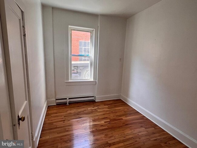 Photo - 24 W Cecil St