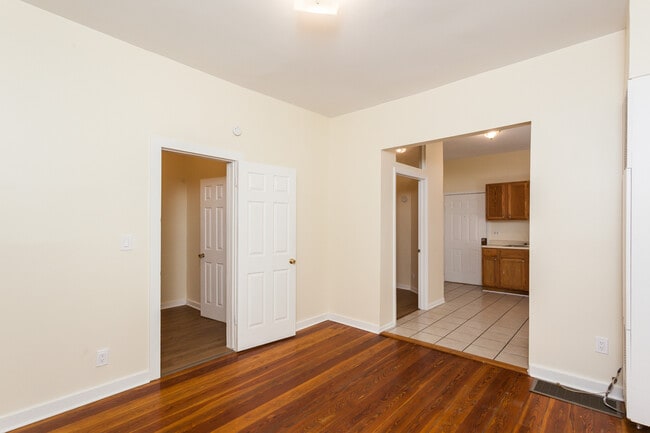 Photo - 1310 N Artesian Ave Unit 1R