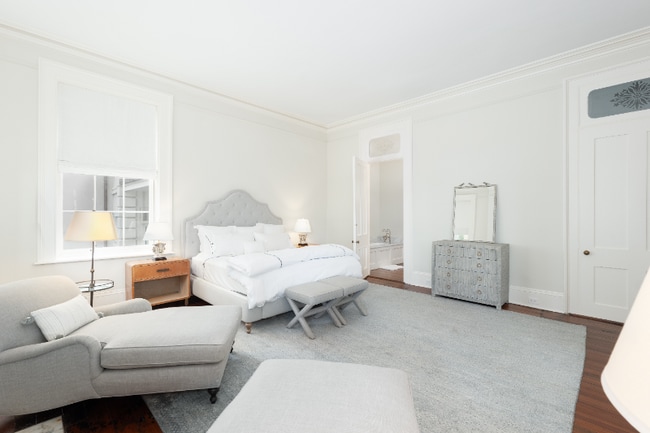 Photo - 1 E Battery Unit A