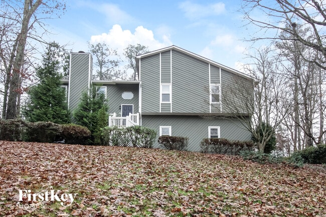 Building Photo - 289 Angla Dr SE