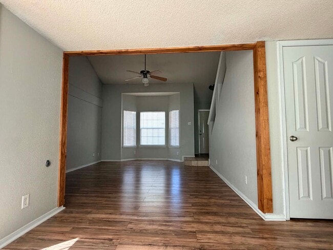 4516 Lorenzo Ponce Dr