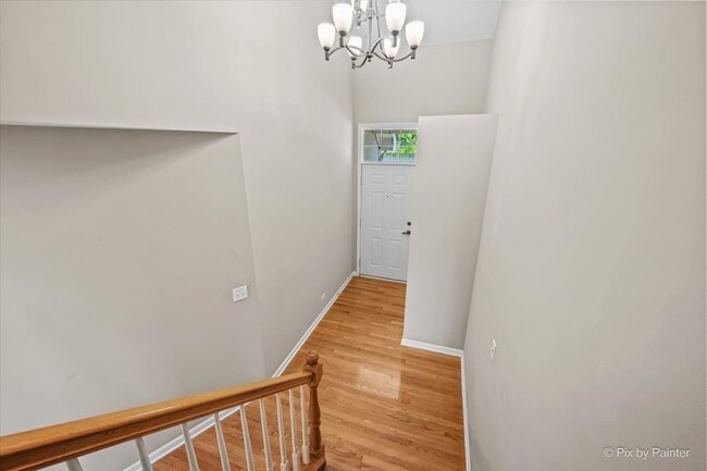 1058 E Danbury Dr