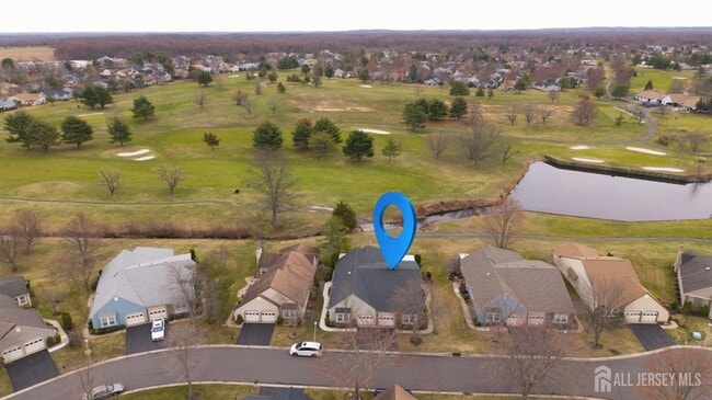 Photo - 18 Thomas Paine Dr