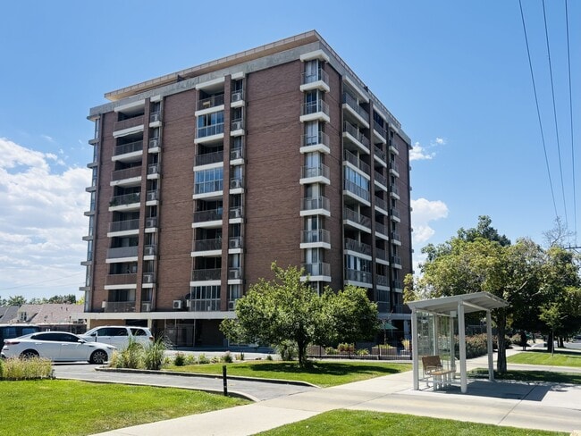 Building Photo - 710 E 200 S Rental