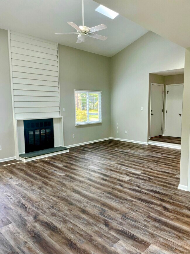 10001 Falconbridge Dr House House Rental in Richmond, VA