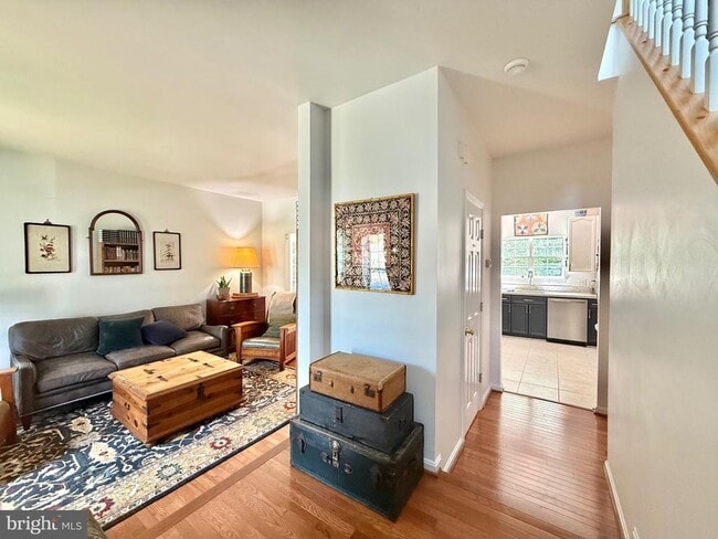 Photo - 8 Woodmont Ct