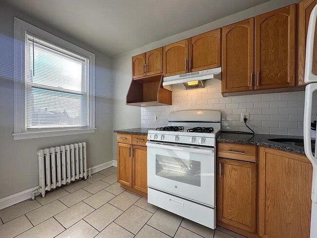 Photo - 6710 Rowland Ave