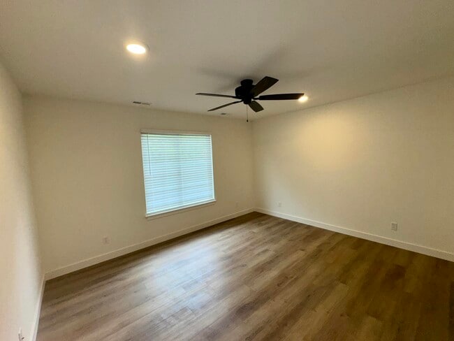 Photo - 2365 S Bearfield Rd