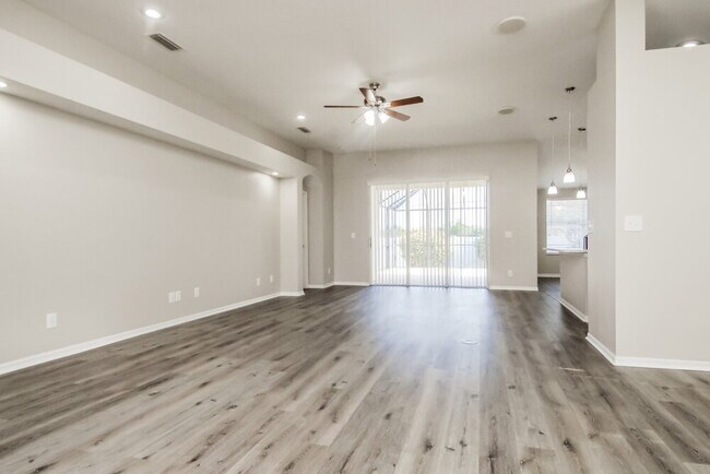 Photo - 1104 Barclay Wood Dr