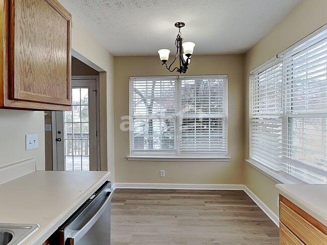 Photo - 1602 Twin Ledge Ct