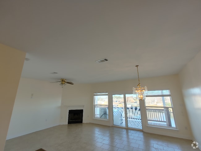 Building Photo - 118 Lakeview Dr Rental