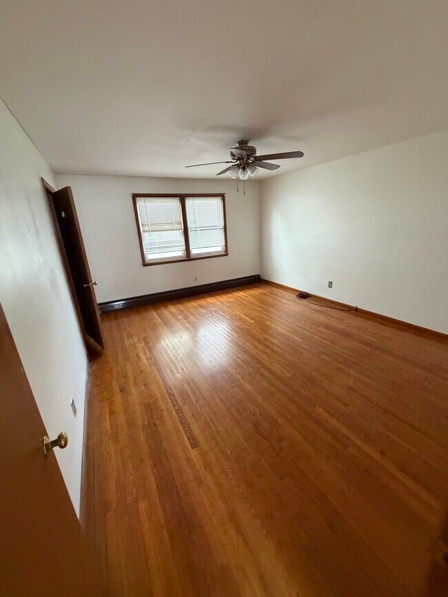 Photo - 100 Pilgrim Ave Unidad 2