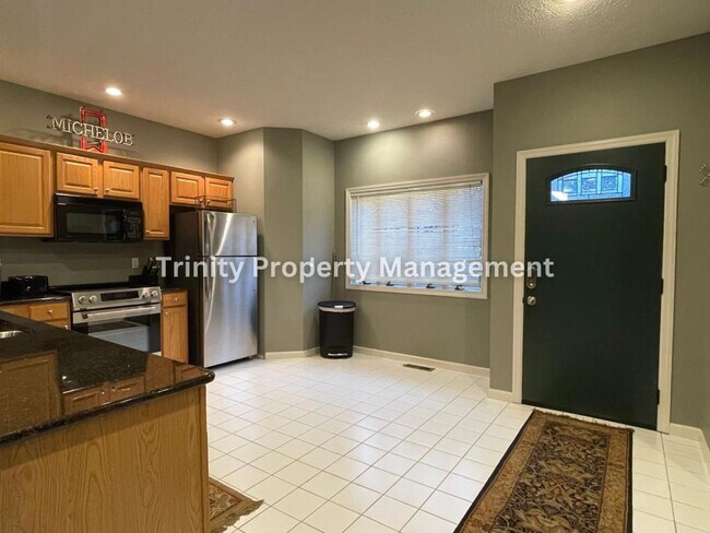 Photo - 206 Aaron Smith Dr