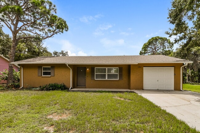 Building Photo - 1340 43rd St Rental