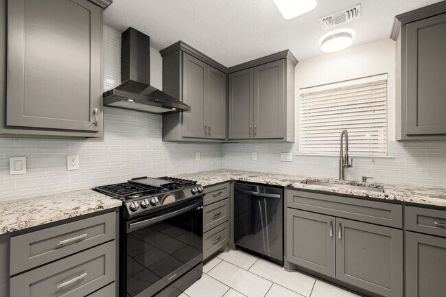 Photo - 21039 Vista Trail Ct