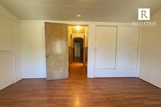 Photo - East Medford Victorian Upstairs Apartment