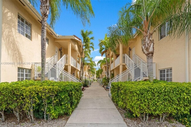 Photo - 6962 NW 179th St Unit 201