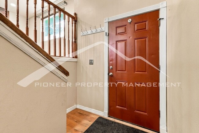 229 Florence Ave