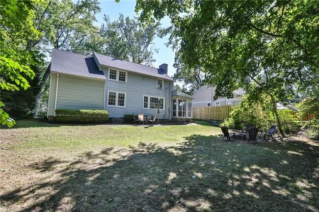 Photo - 2856 Elmwood Ave