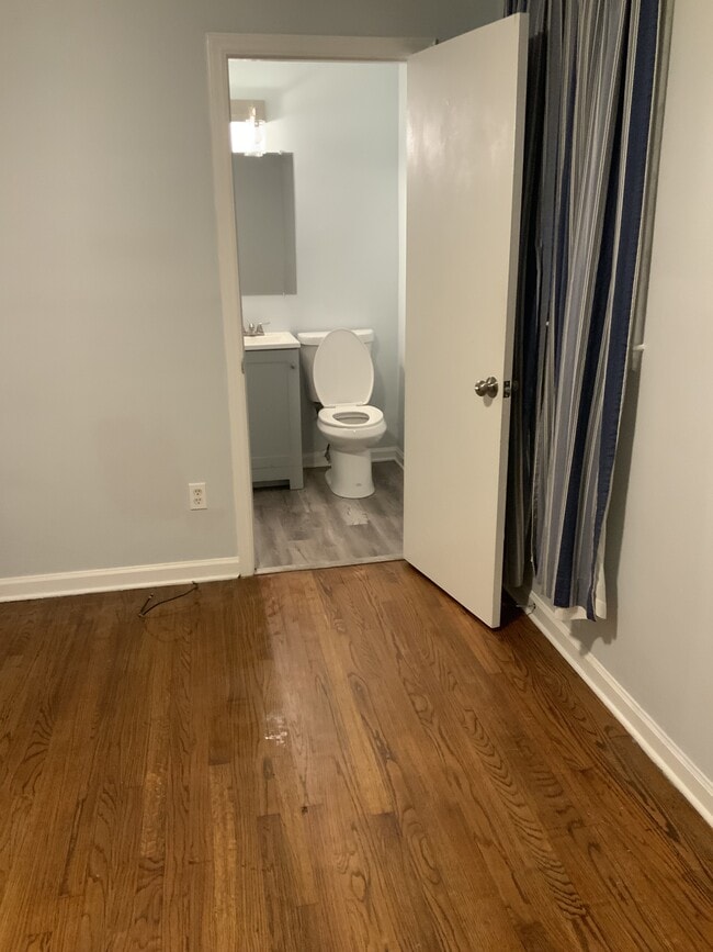 Photo - 1287 Montview St