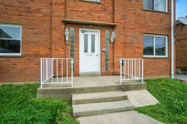 Photo - 3926 E Gatewood Ln Unit 1