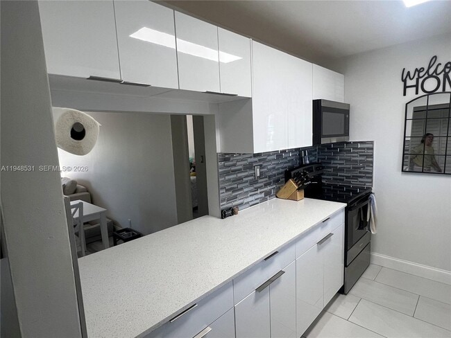 Photo - 151 Lakeview Dr Unit 202