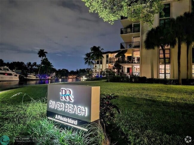 Building Photo - 1350 River Reach Dr Unit 402 Rental
