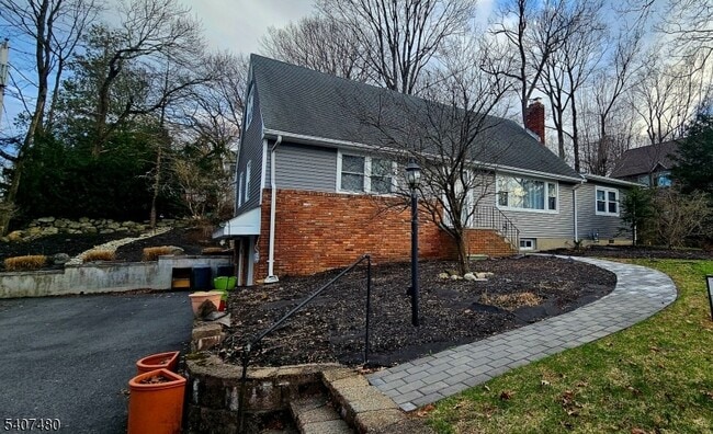 Photo - 49 Fayson Lakes Rd